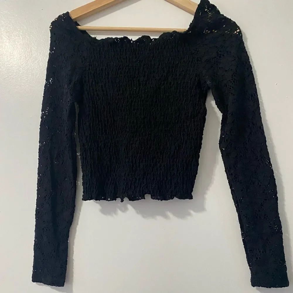 Planet Gold black crop top